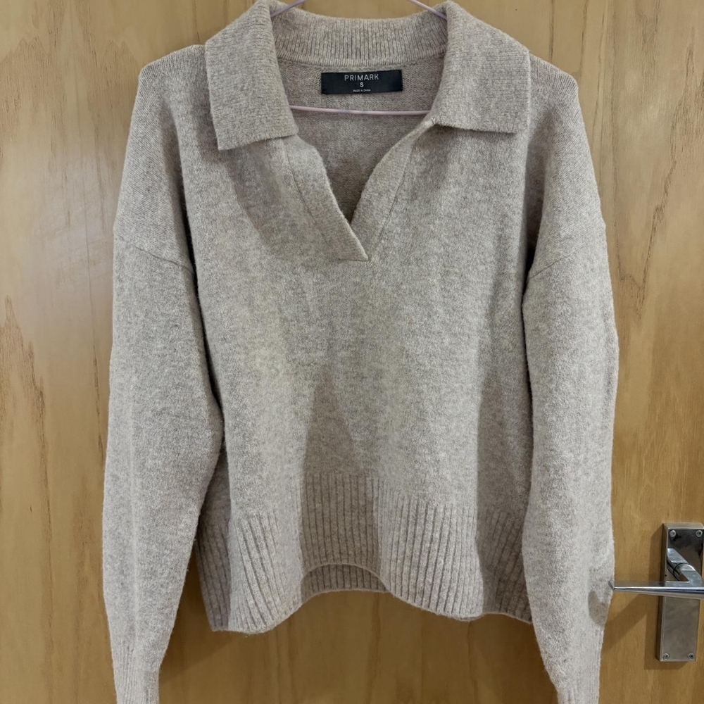 Women's V-Neck Sweater in Light Brown